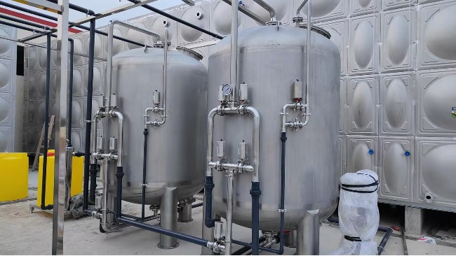 水處理公司反滲透設備就提高出水效率與哪些配件有關